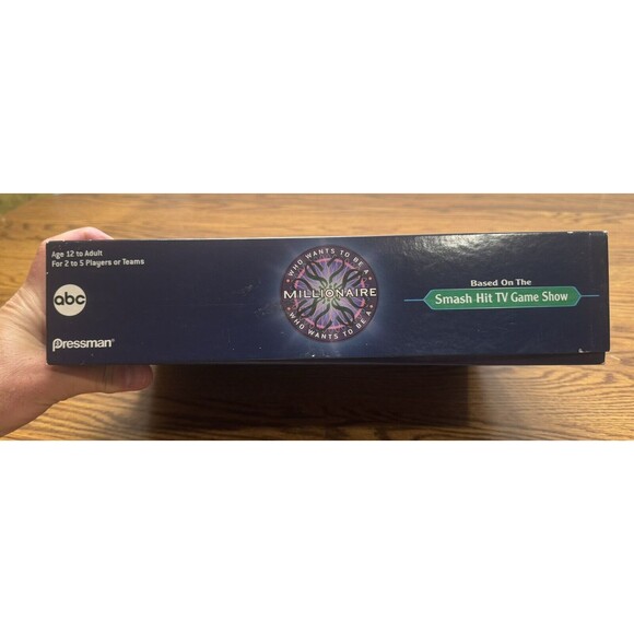 “WHO WANTS TO BE A MILLIONAIRE” 2000 Pressman FunFAMILY BOARD GAME 100% - Picture 4 of 14